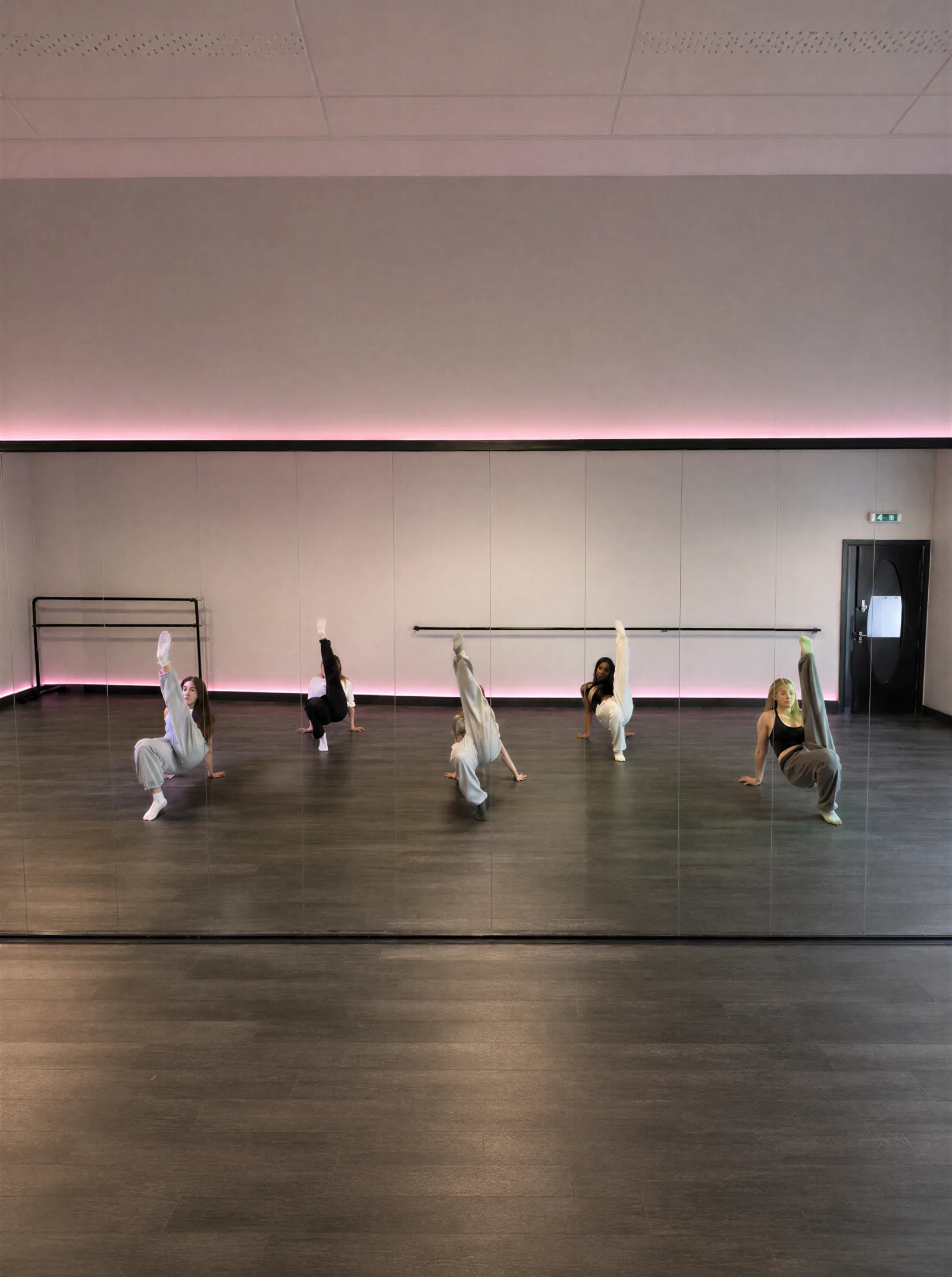 Femme en Bloom Studio · clase de femme en Cádiz